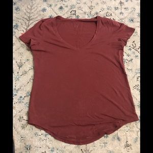 EUC Lululemon Tshirt